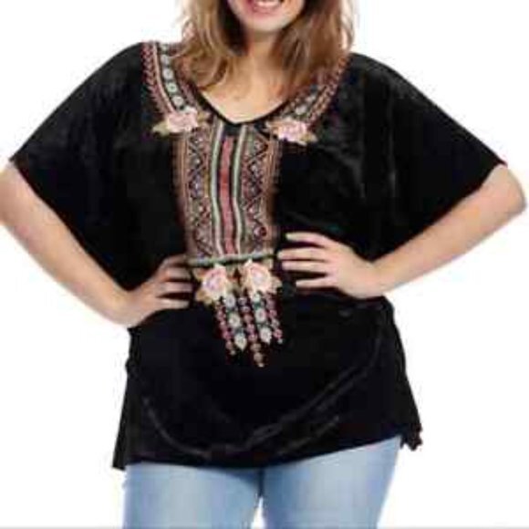 ANDREE by UNIT Velvet Embroidered Top Women L NWT V-neck Short Sleeve Tunic - Picture 12 of 12